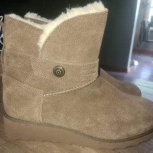 Bearpaw fleece boots